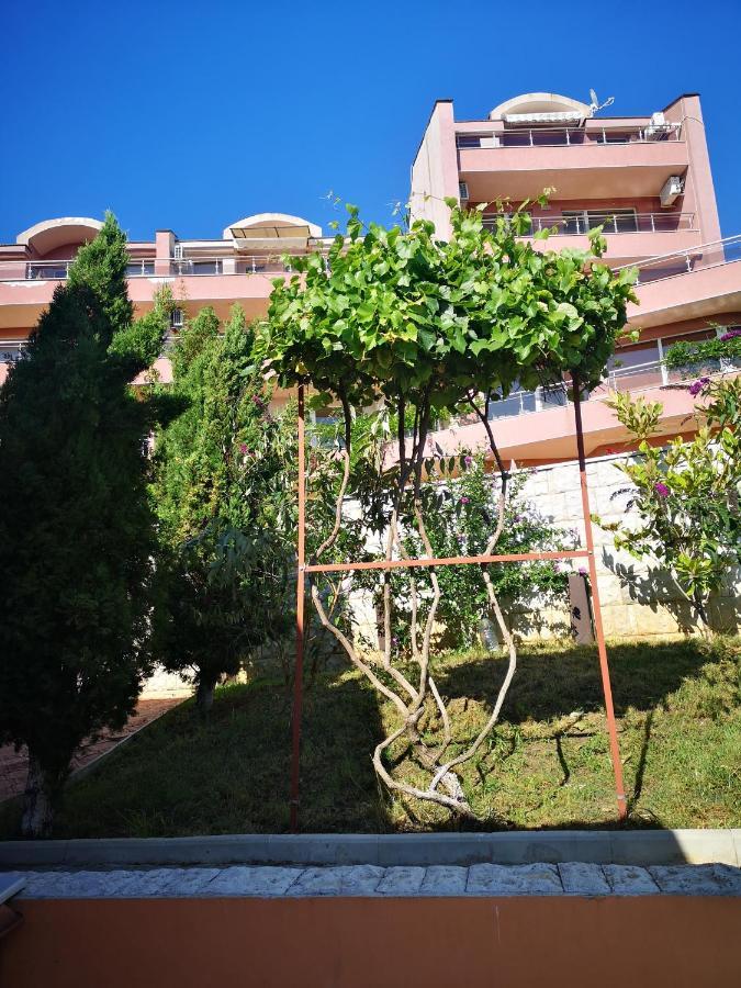 Seaview Apartment Complex Karia Cavarna Exterior foto