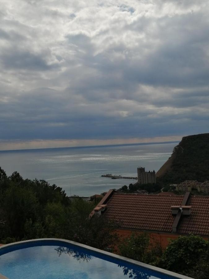 Seaview Apartment Complex Karia Cavarna Exterior foto